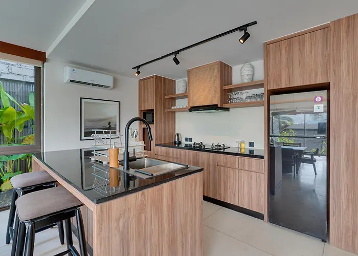 Modern Luxury 5br Pasisi 11 In Villa